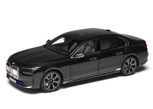 Мініатюрний BMW i7 G70, 1:18 Оригінал