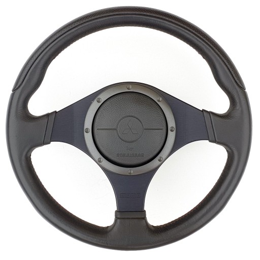 Mitsubishi Lancer кермо MOMO airbag спортивний тюнінг