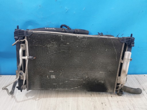 Mitsubishi Outlander II 2007/2009 комплект радіаторів 2.0 Diesel