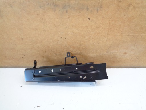 5215A423 - Mitsubishi Outlander III 3 12r — крепление окуляра переднее левое