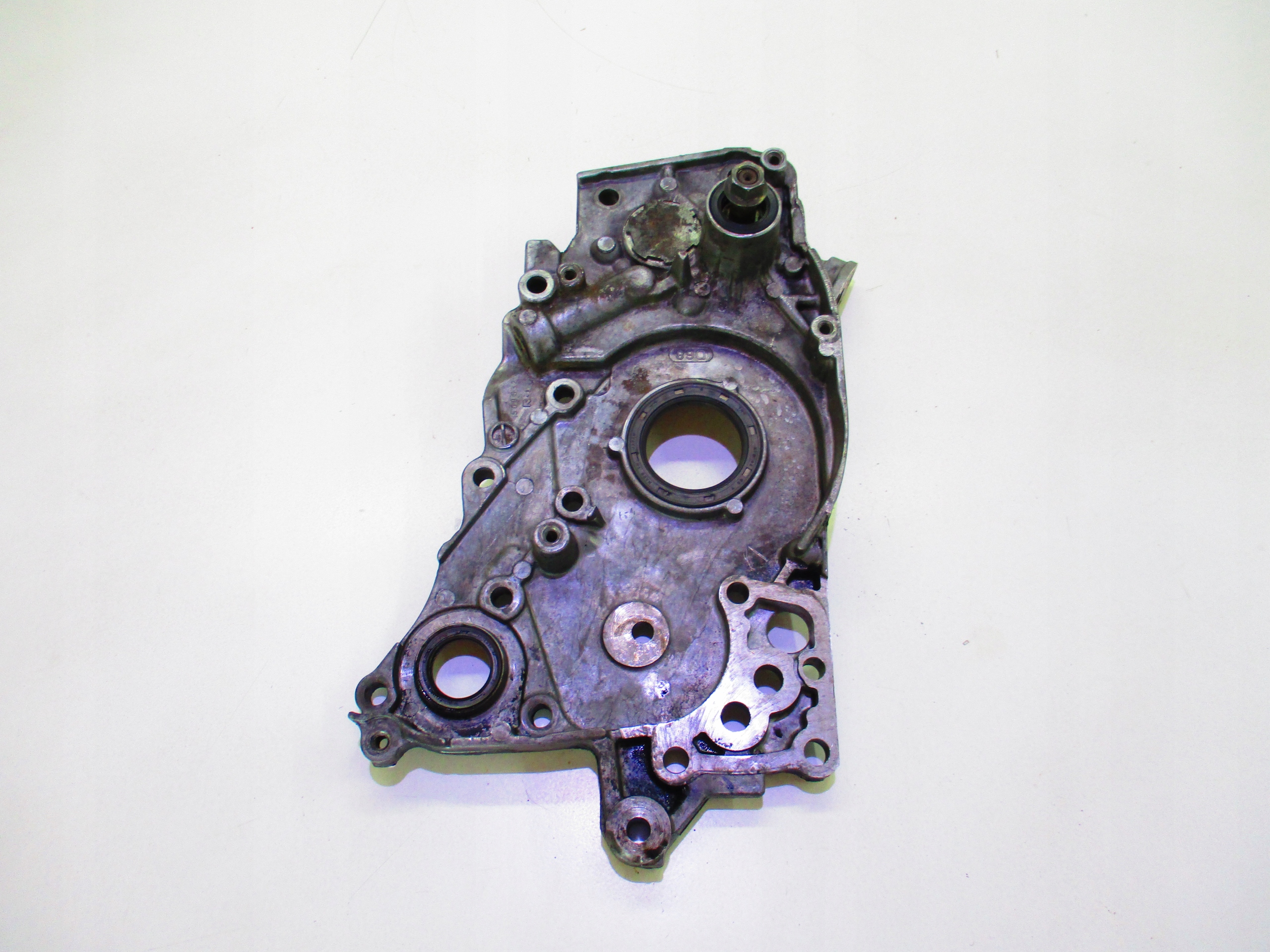 Mitsubishi Space Wagon Lancer 2.0 TD масляний насос