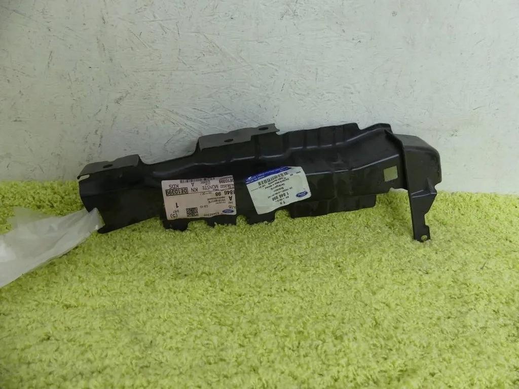 Bm51-a16a168-ac - Кріплення Fender Focus Mk3 Lift 14-17 фартух