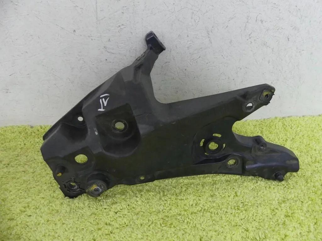 31468231 - Крепление крыло левое Volvo V60 S60 3 III 18-