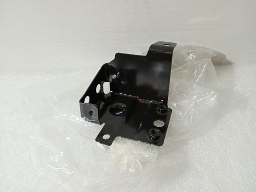 Крепление крыла правое AUDI TT 8S0821431 новый OE