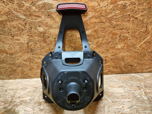 M2db-s47076 - Кріплення запасного колеса Ford Bronco 21 - Камера