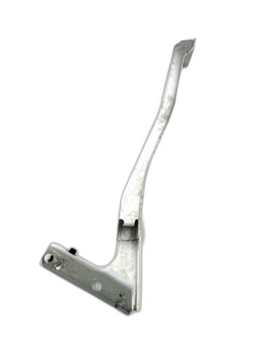 8T0821136A - Кріплення переднього крила A5 Sportback