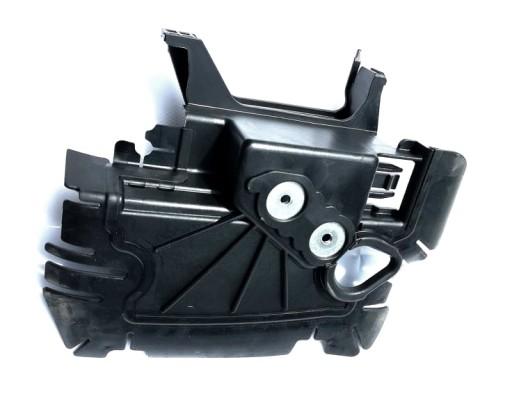 A2125000231 - Кріплення масляного радіатора Mercedes W212 63 AMG