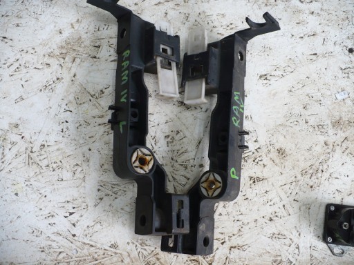 1002403AG - Кріплення ковзання лампи лівий Dodge Ram IV 09-