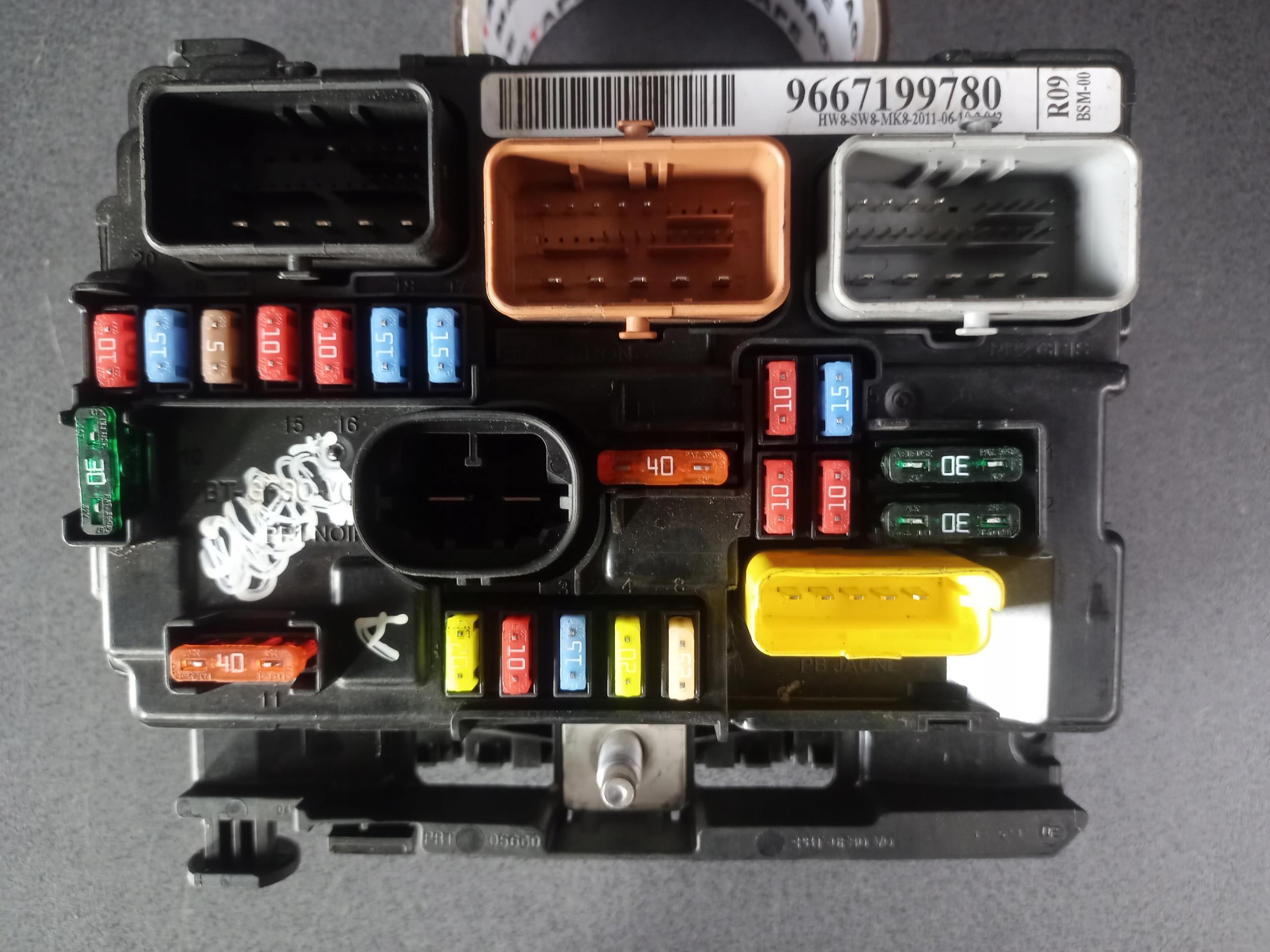 9661708280 - Модуль BSM Citroen Peugeot 207 9667199780