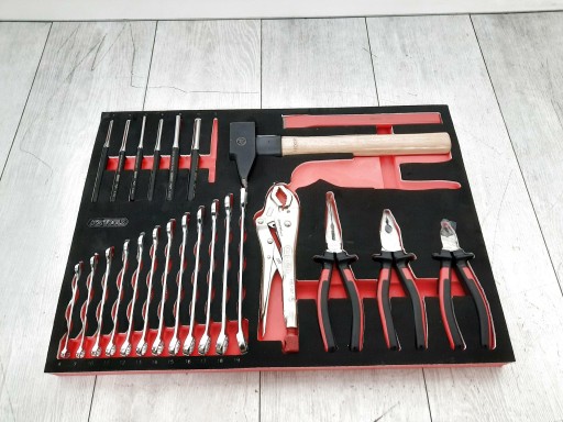 Модуль для тележки инструментальной мастерской KS. Ключи, кернеры, плоскогубцы, молоток.