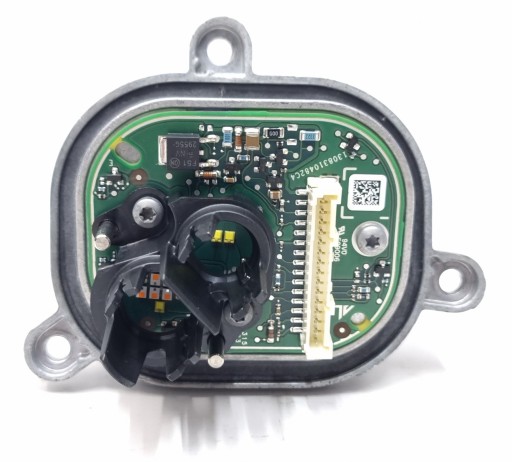 Модуль мова матриці лівий Audi A4 B9 8W 1305715395