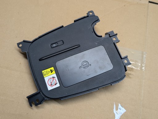 Індуктивний зарядний модуль Toyota Yaris 861C0-K0010