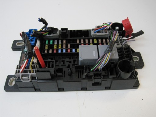 Модуль блока предохранителей BSI Land Rover Discovery L550 M8D2-14A073-BA