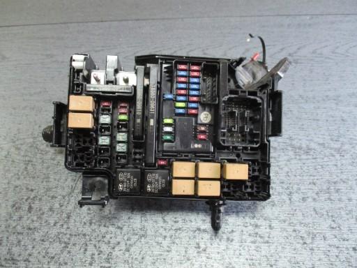 Модуль блока предохранителей Hyundai 91205-K4012