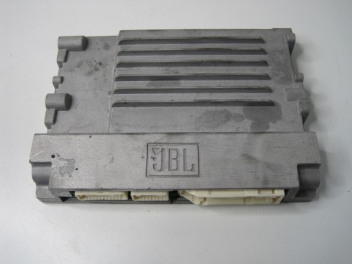 Модуль контроллера сабвуфера Toyota Yaris IV 86280-K0010