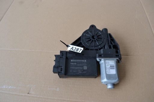 Модуль управления задней правой дверью Volvo S90 II 31453360