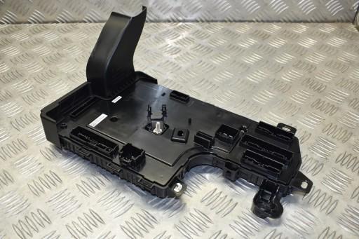 1078673-32-L - Левый модуль контроллера комфорта TESLA 3 2017-2020 гг.