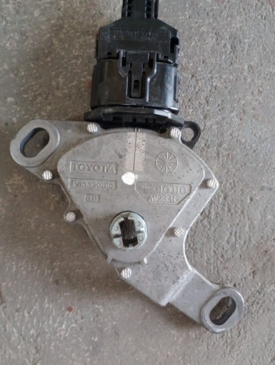 Модуль выбора датчика коробки передач Toyota 89451-10010