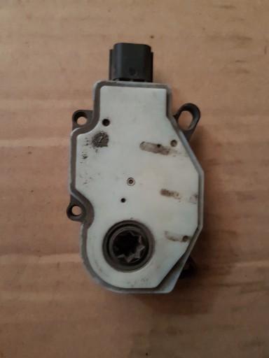 JR3B-8476-AD - Mustang 19- Мотор для рольставней JR3B8476AD