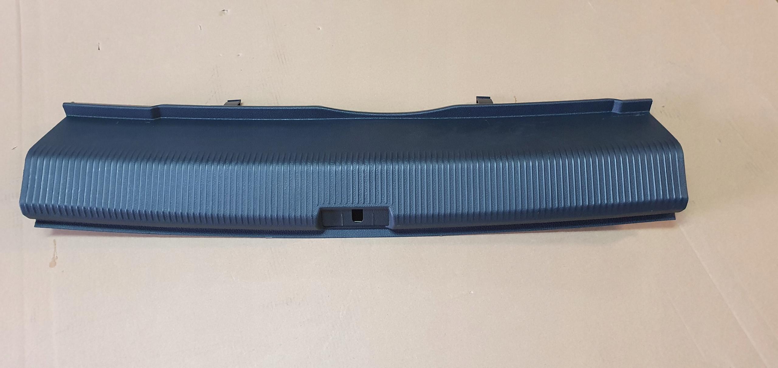 Крышка багажника PASSAT B8 США 561863459C