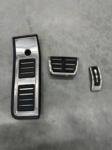 НАКЛАДКИ НА ПЕДАЛИ A6 A7 C8 ОРИГИНАЛ, ОТЛИЧНОЕ СОСТОЯНИЕ