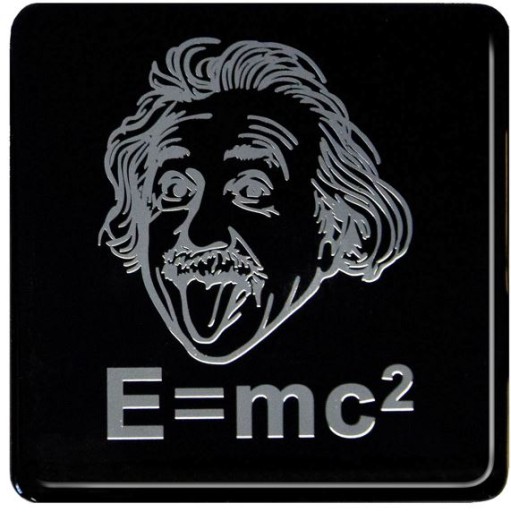 НАКЛЕЙКА ТАТУ-ЗНАЧОК НА АВТО E=MC2 НІКЕЛЕВА СМОЛА 3D 8,6 х 8,6 см