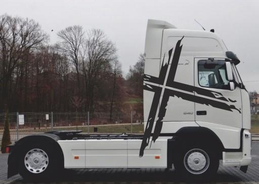 НАКЛЕЙКИ НАКЛЕЙКА VOLVO FH 12 13 16 ХРЕСТ
