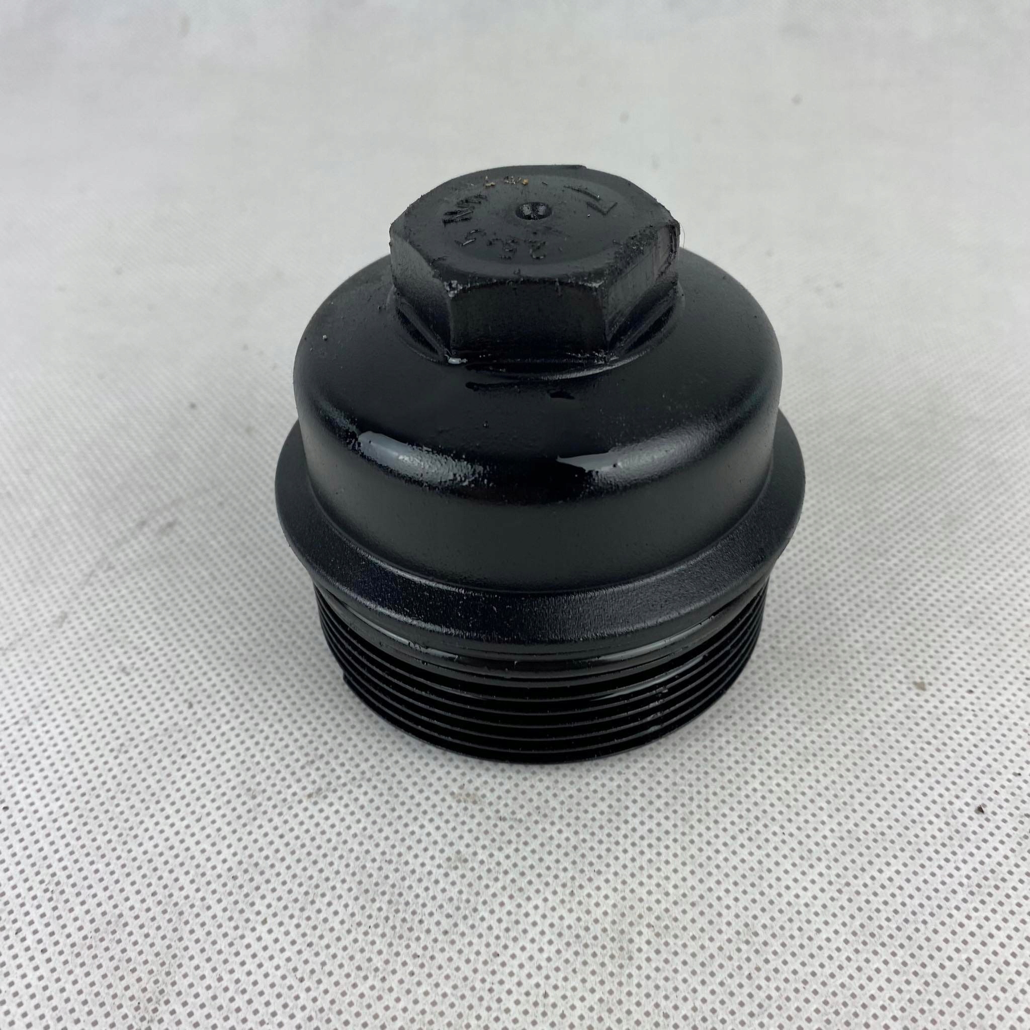 6740217339 - Гайка масляного фильтра VOLVO S80 V70 2.4 D5