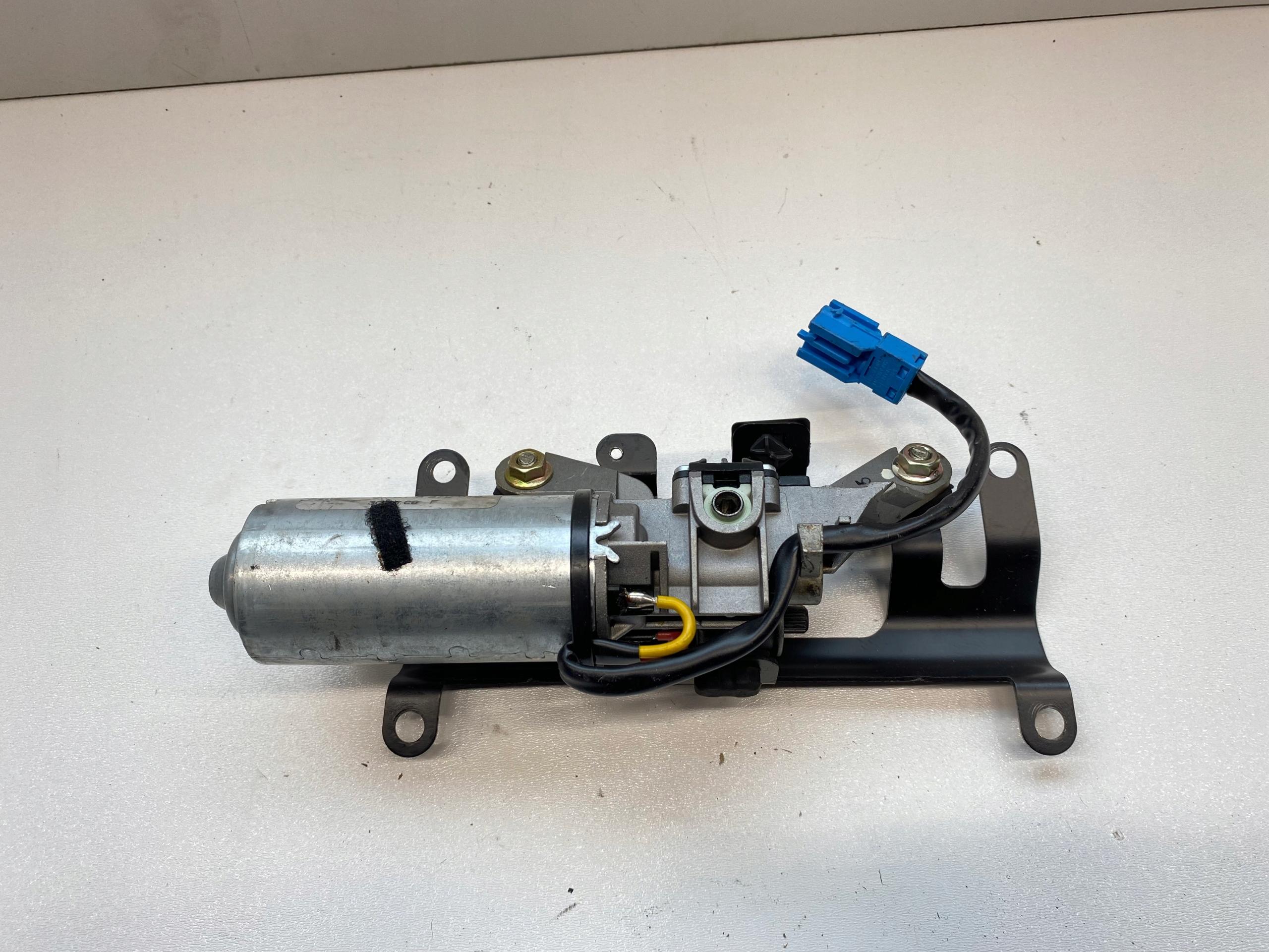 8370816 - Привод двигателя замка крыши кабриолет BMW 3 E36 E46