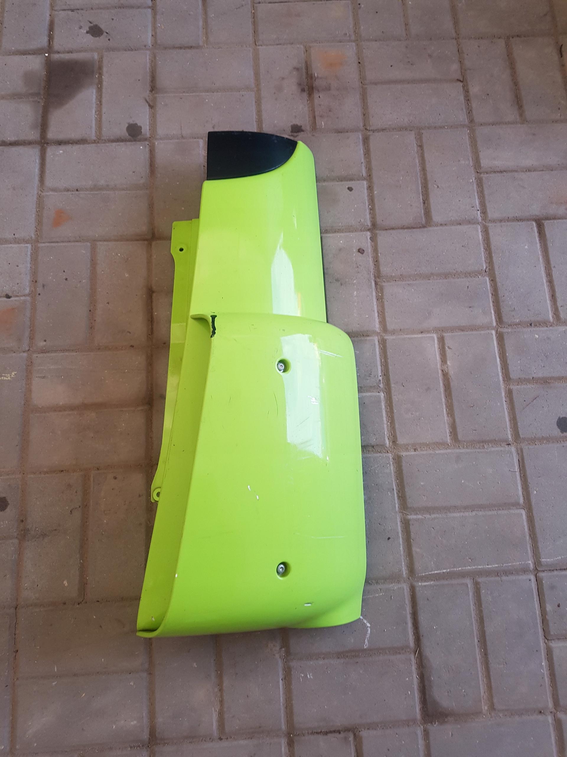 УГЛОВОЙ ОБТЕКАТЕЛЬ КАБИНЫ ЛЕВЫЙ DAF 65 75 85 CF