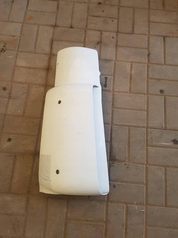 КУТОВИЙ ОБТІЧНИК КАБІНИ ПРАВИЙ DAF XF 105 95