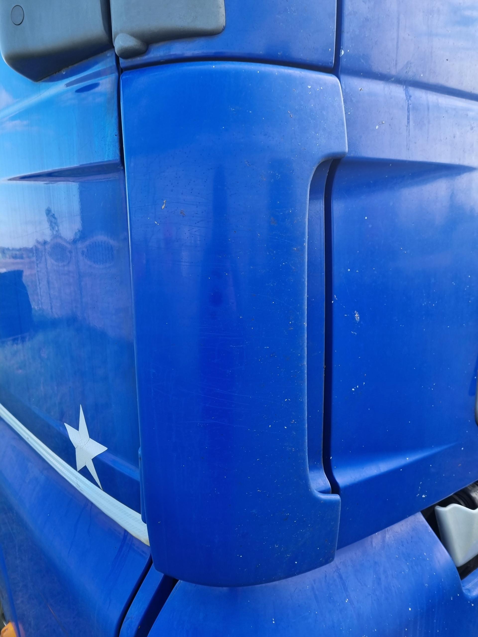 КУТОВИЙ ОБТІЧНИК КАБІНИ ПРАВИЙ MAN TGA TGL