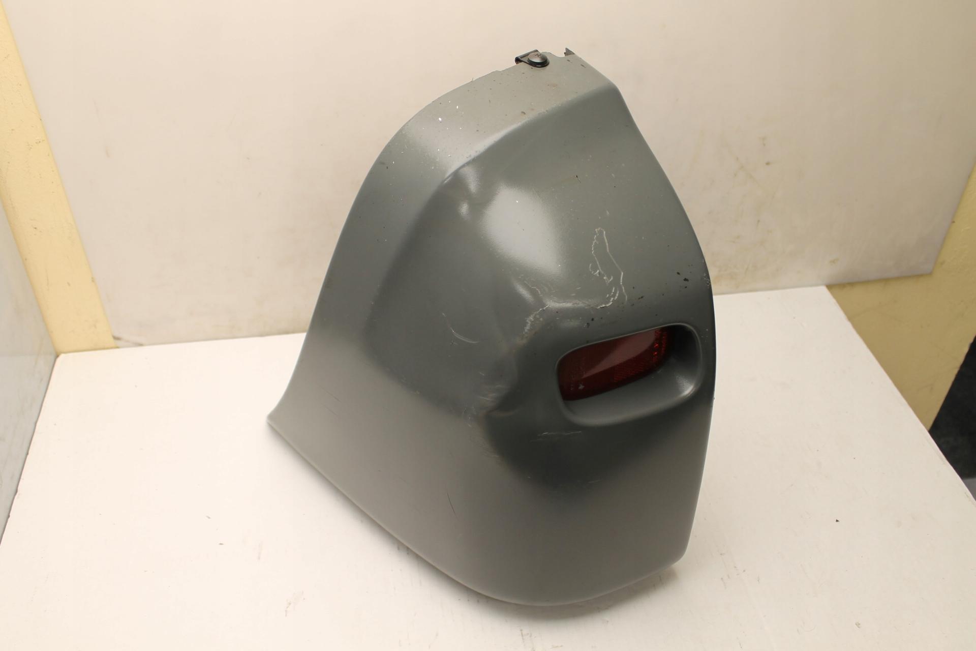 БАМПЕР ПРАВЫЙ ЗАДНИЙ TOYOTA RAV4 II 3D 00R-