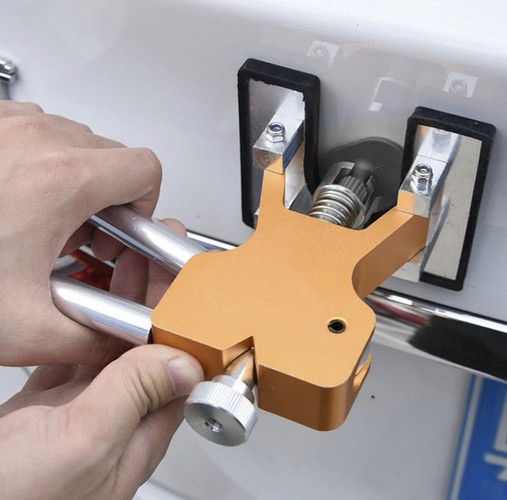 ІНСТРУМЕНТ ДЛЯ РЕМОНТУ КУЗОВА АВТОМОБІЛЯ І ВМ'ЯТИН