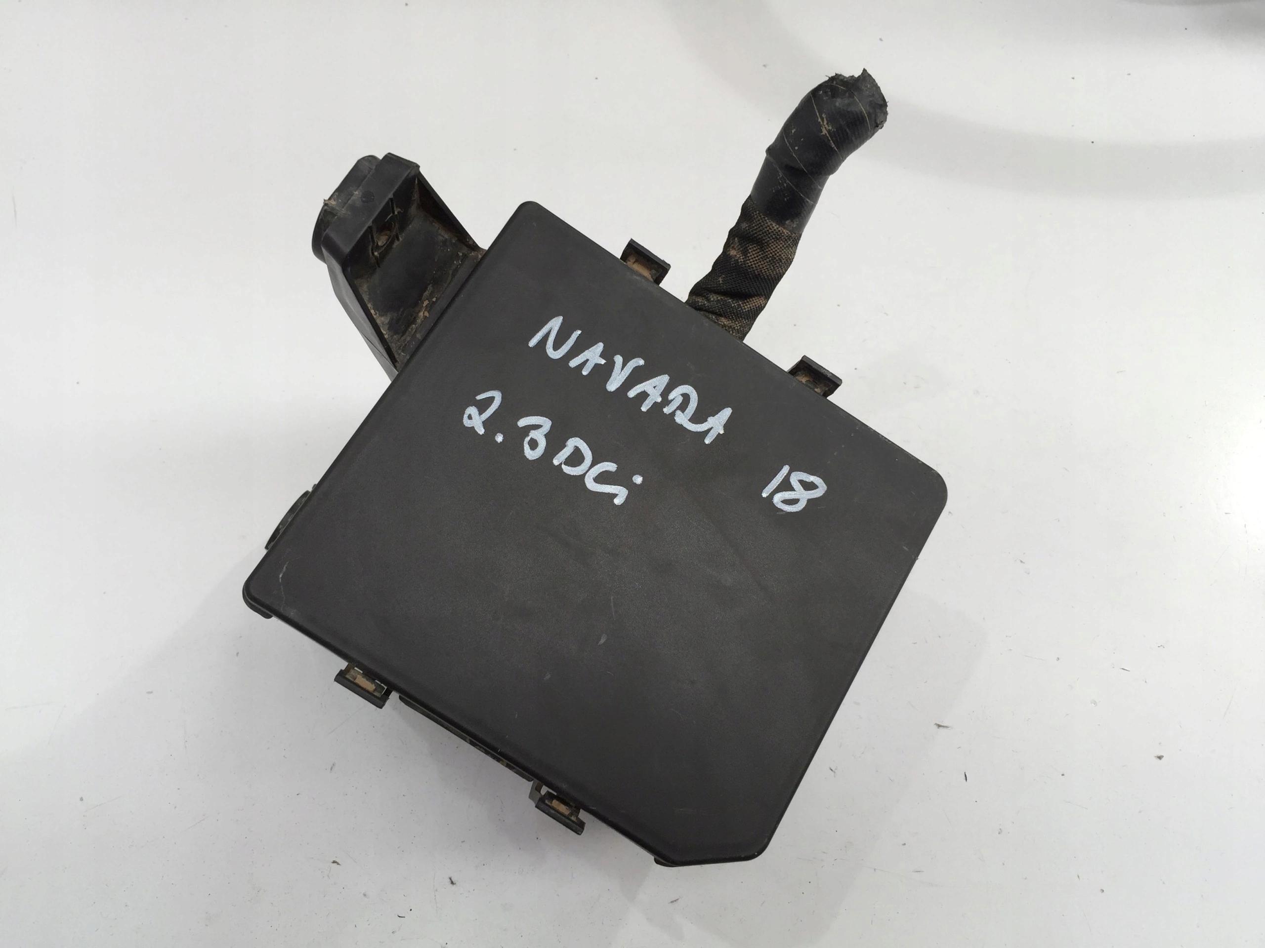 284B7 4JW2B - NAVARA IV D23 NP300 2.3 D 2018 блок запобіжників