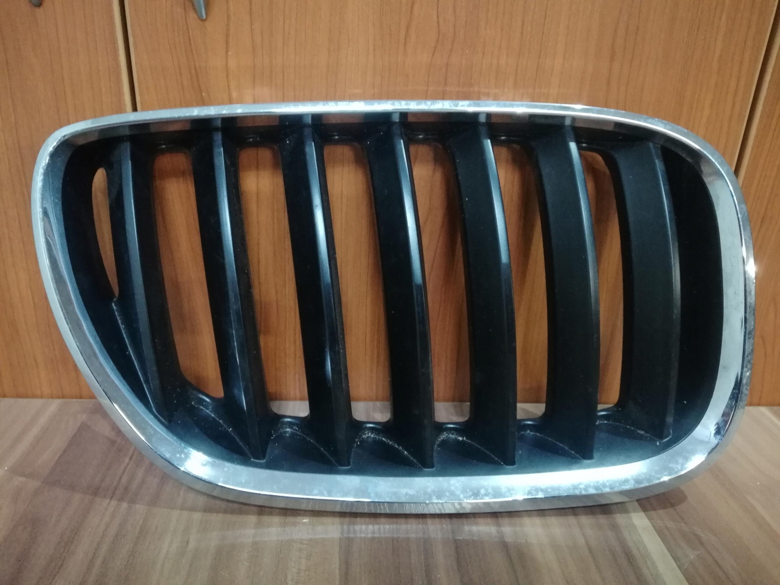 Почка решетка П BMW X5 E53 7113734