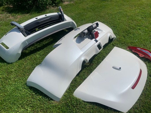 99995 - NISSAN 370z CONVERTIBLE HAT BAMPER LAMP BEAM