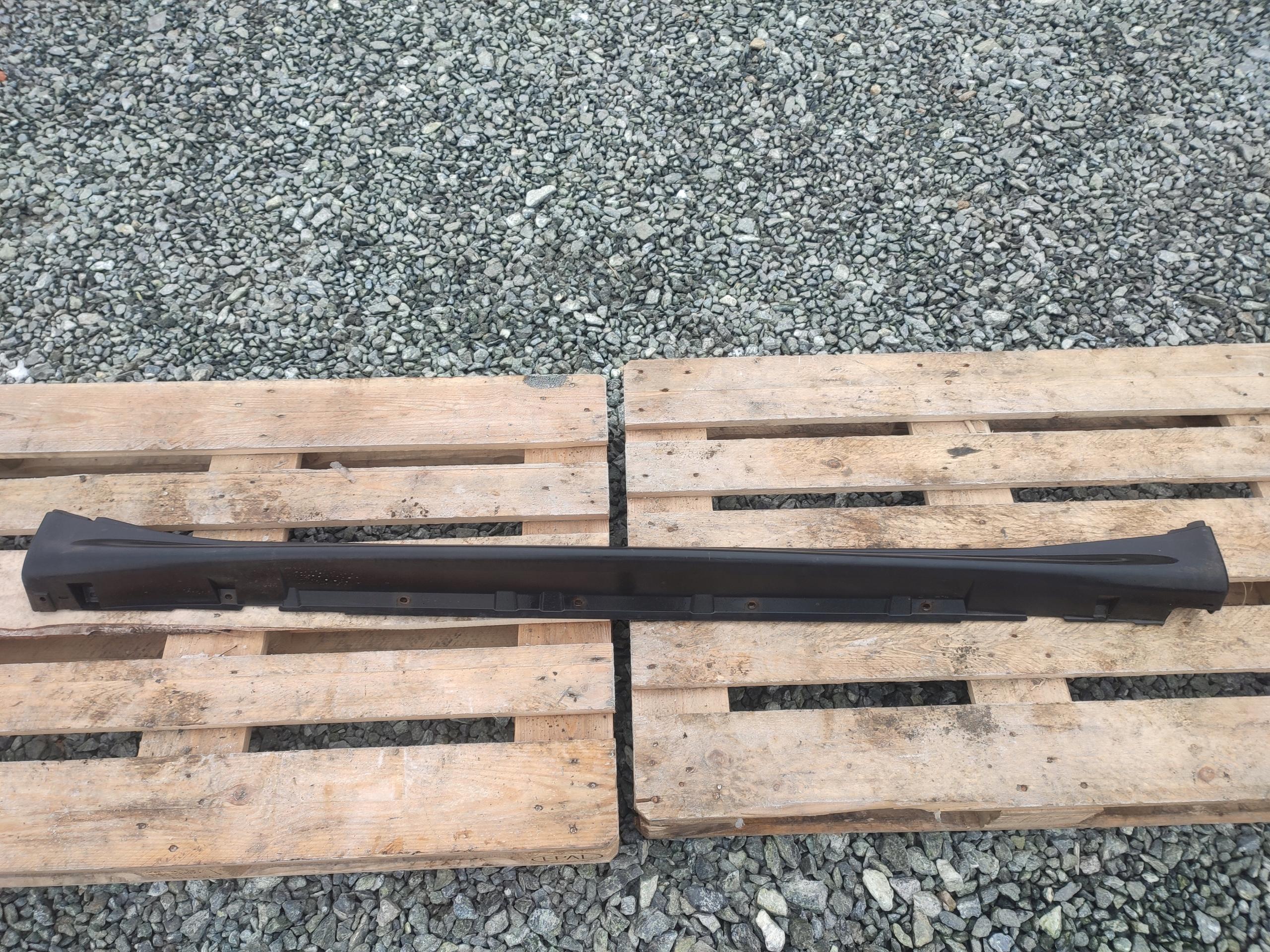 NISSAN JUKE F15 педаль порога правый подъемник