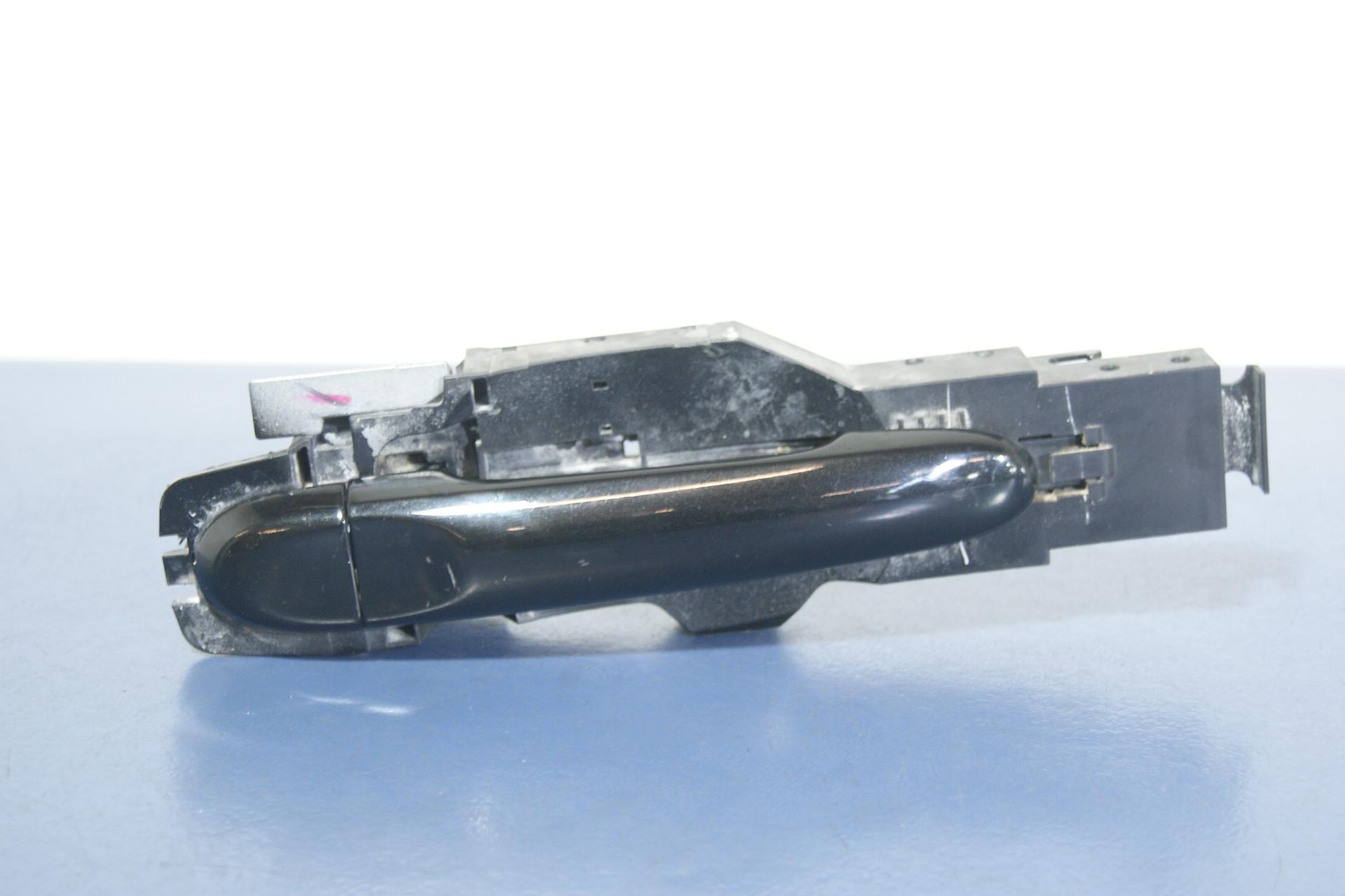 NISSAN JUKE РУЧКА ДВЕРИ ПЕРЕДНЯЯ ПРАВАЯ Z11G