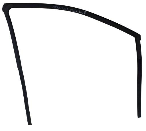 803314JA - NISSAN NAVARA D23 прокладка дверей ліва передня