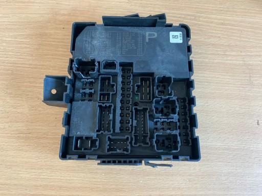 КОРОБКА МОДУЛЯ NISSAN NAVARA III 284B7EB03B