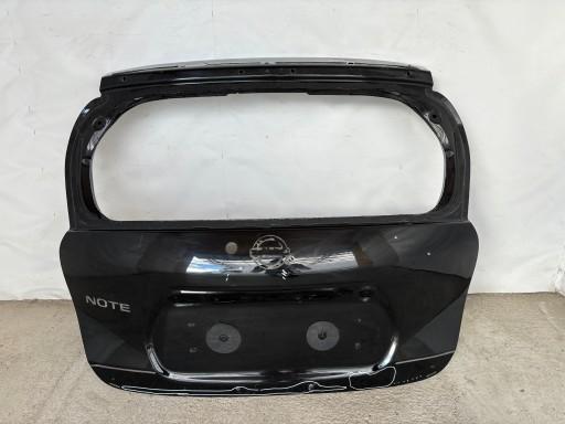 2012r- - NISSAN Note E12 2012 - ЗАДНЯЯ КРЫШКА БАГАЖНИКА ПОЗНЬ (==СКЛАД==)