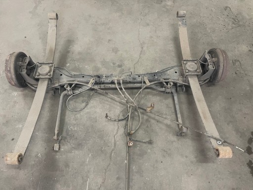 Nissan nv200 2011 задняя ось