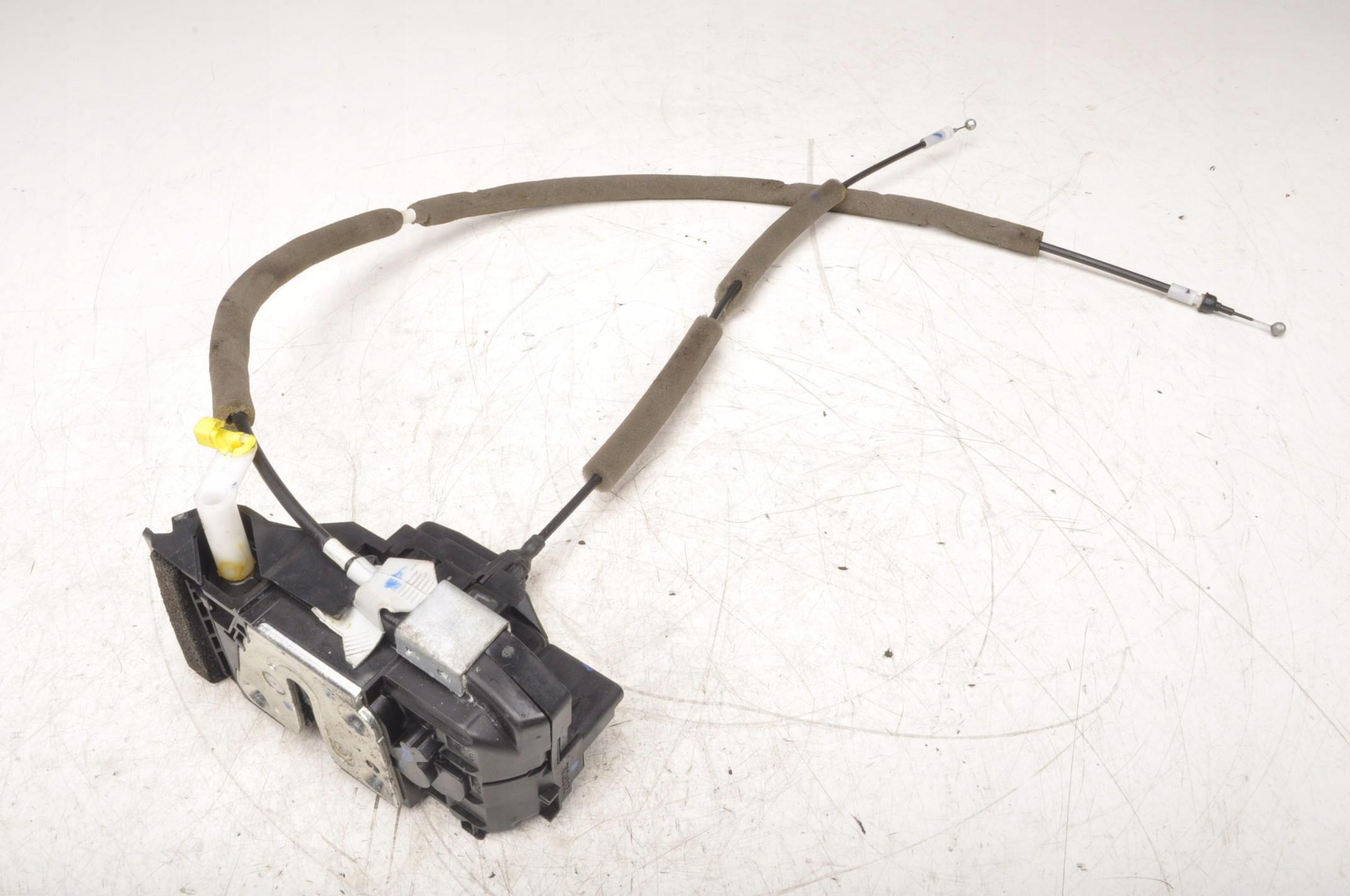 NISSAN QASHQAI J11 замок двери правый передний 6 PIN