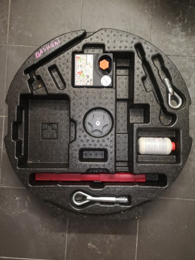 NISSAN QASHQAI J11 комплект для ремонту коліс