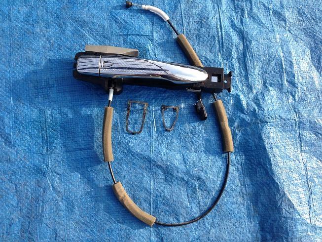 NISSAN X TRAIL T32 14 15 16 17 передняя правая дверная ручка