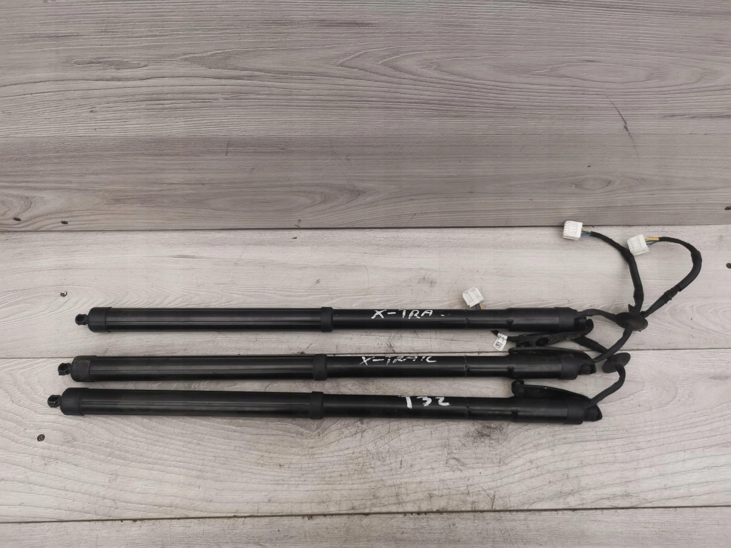 905614CL0A 90561-4CL0A - NISSAN X-TRAIL T32 Lift привід багажника