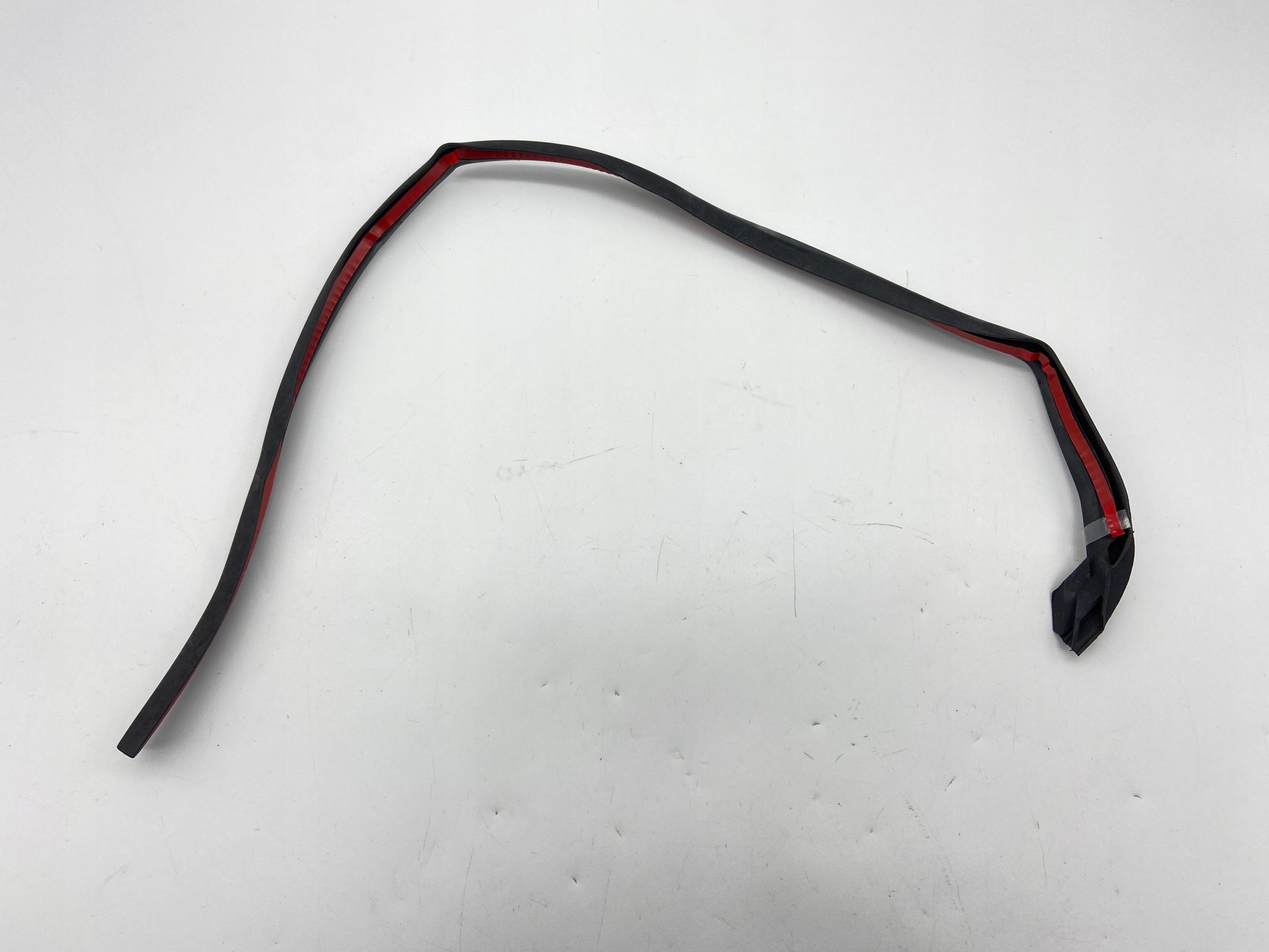 51767177936 - Новий ORG ущільнювач двері правої стійки BMW F01