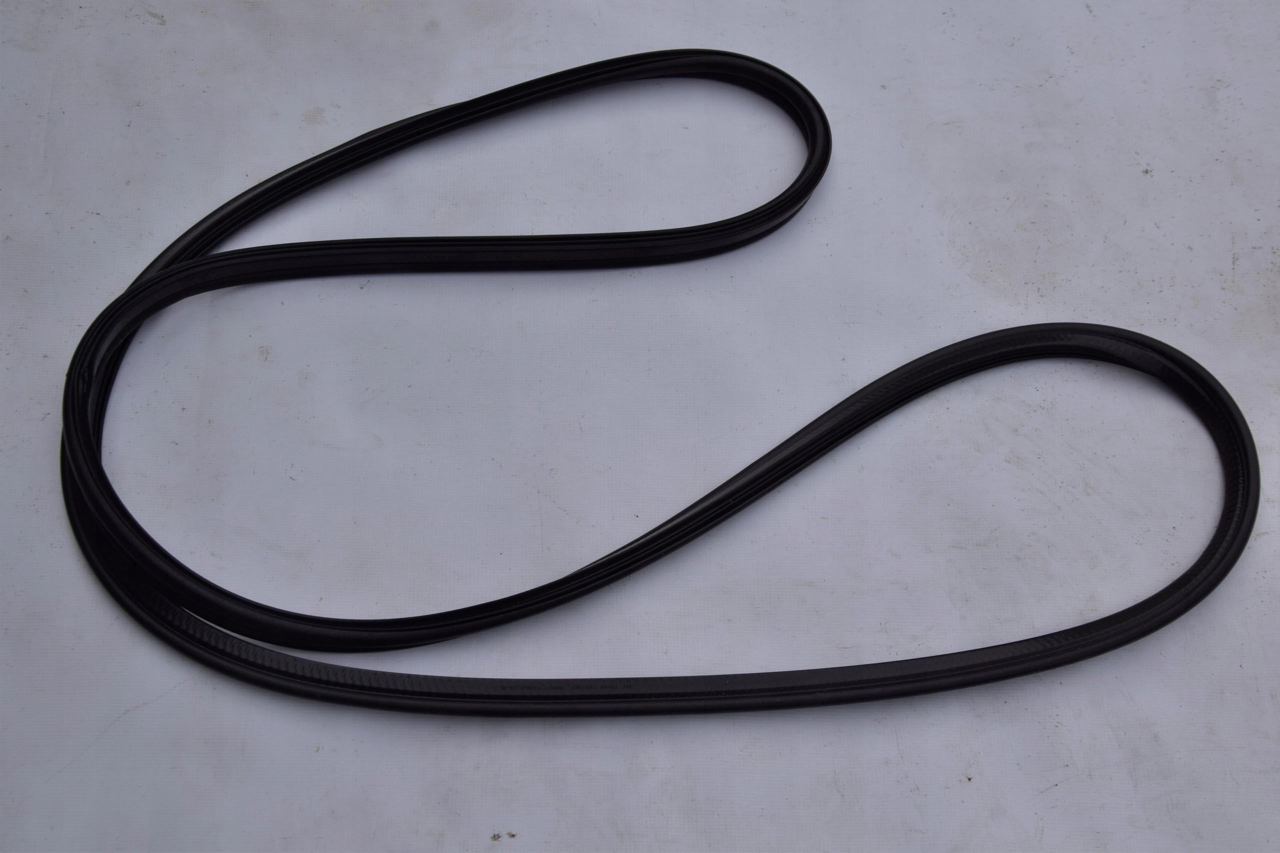 51767301846 - Нова ORG прокладка кришки багажника BMW F25