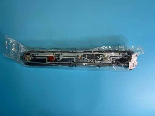 W906 - Новий оригінальний MERCEDES SPRINTER задній ліхтар лампа смуга A0008201377